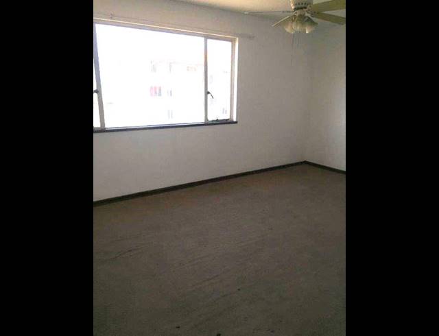 2 BEDROOM APARTMENT RENTED IN ALGOA PARK
